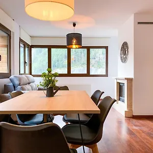 https://el-aguila-confort-y-diseno-cerca-de-pistas.andorra-la-vella-hotels.net