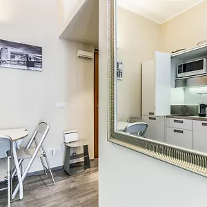 Apartamento Mora, Milán