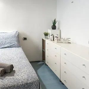 Apartamento Ven79 Loreto - Duomo - Near To The Central Station -, Milán